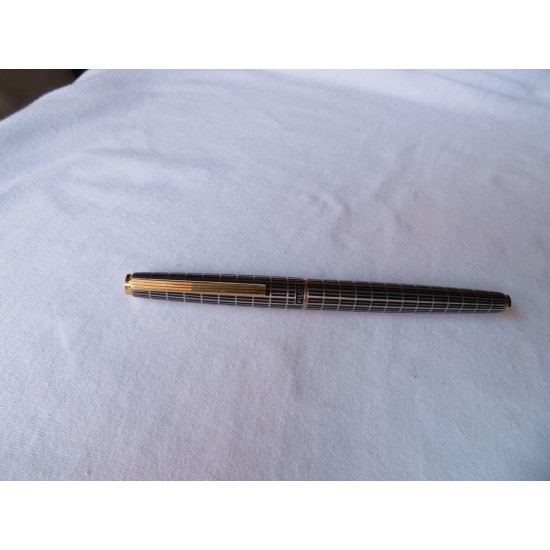 Pilot Pocket Formal Crosshatch Sterling Silver M töltőtoll Pilot Pocket Formal Crosshatch Sterling Silver M töltőtoll